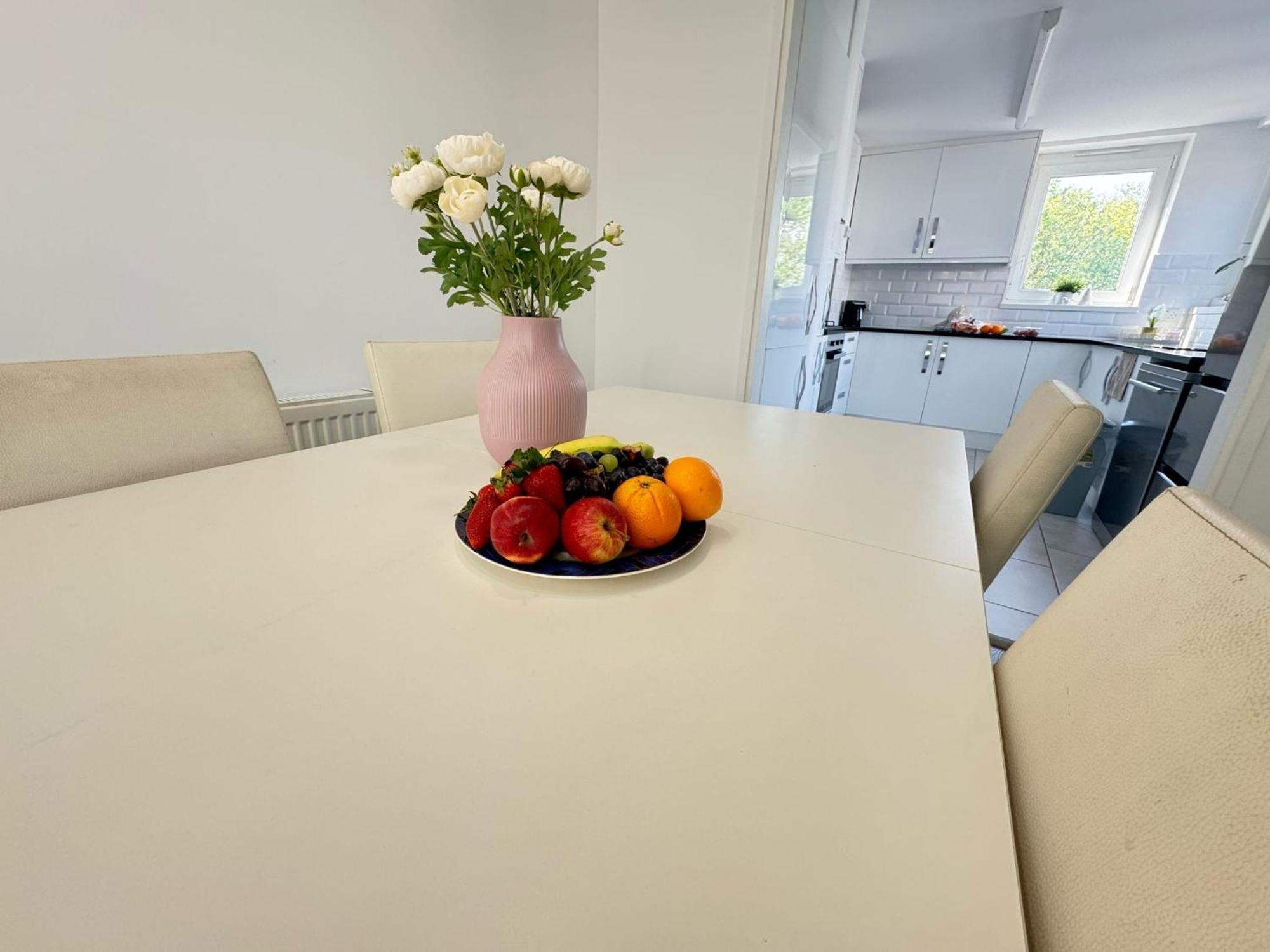 Betty Homes - Nearby Angel And Highbury Londra